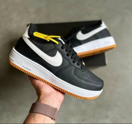 Tênis Nike Air Force 1 '07 Masculino